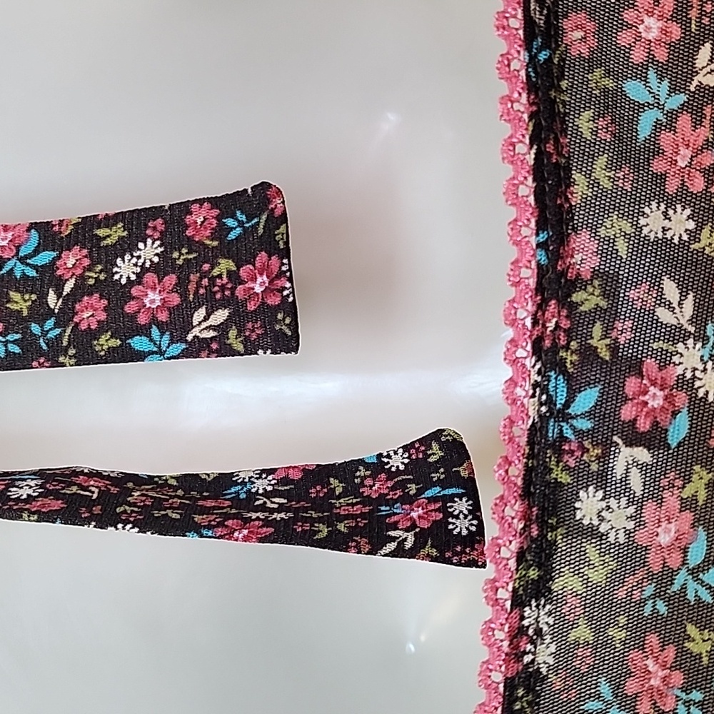 Candie's Y2K  Baby  Doll Floral Halter Top - Black and Pink Sz Meduim - Picture 10 of 16